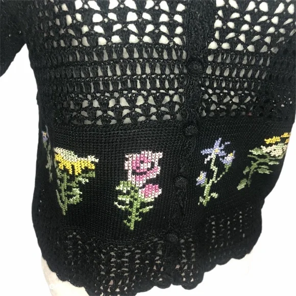 Teddi Vintage Woman’s Festival Black Crochet Top - Picture 3 of 6